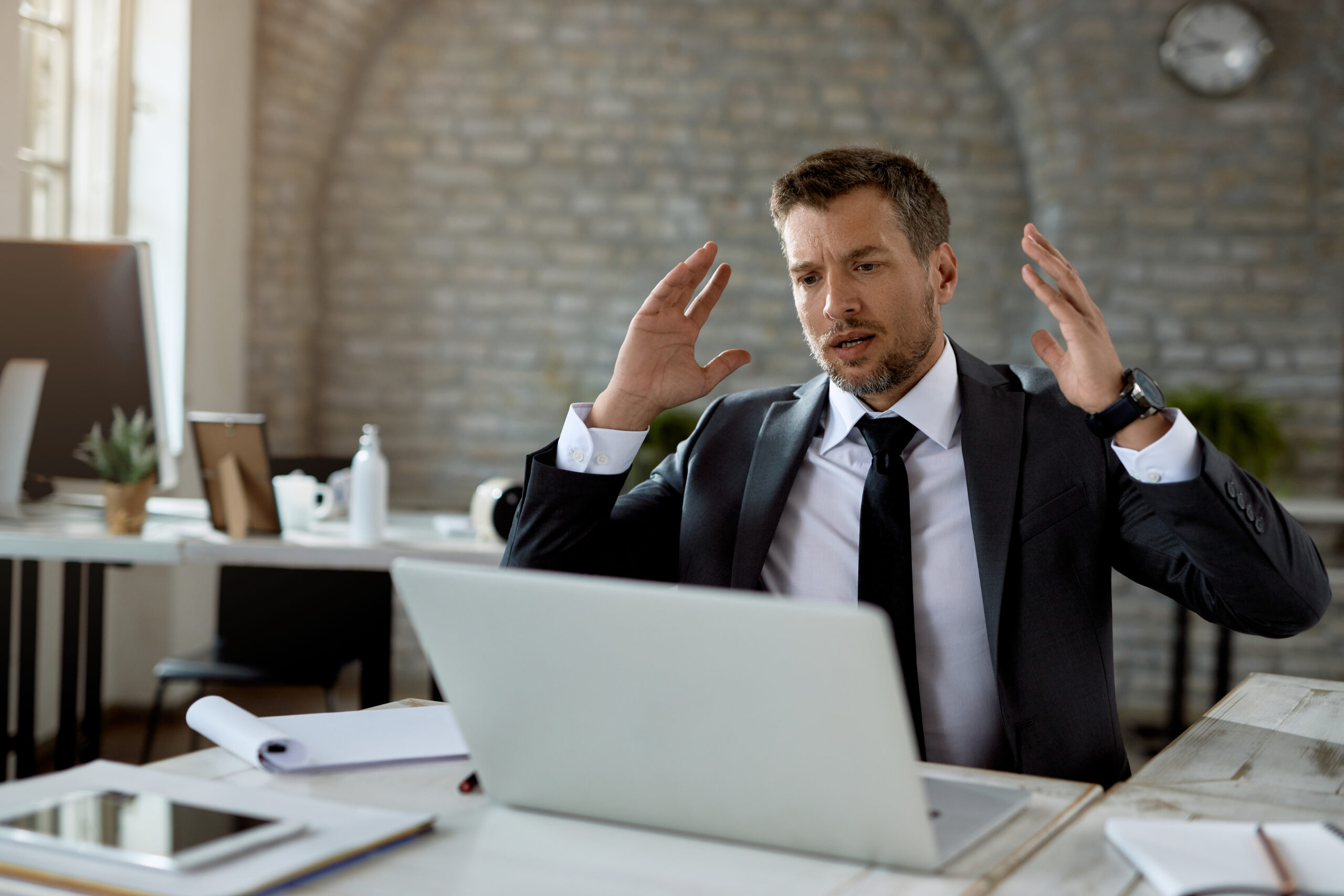 Top 10 Signs of a Toxic Manager: How to Identify and Deal with Toxic Leadership at Work
